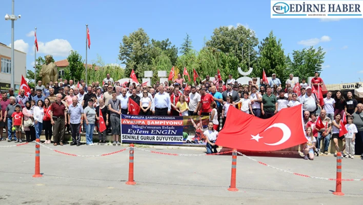 Avrupa şampiyonu milli güreşçi Eylem Engin, memleketinde coşkuyla karşılandı