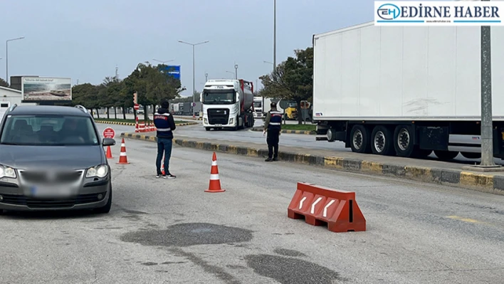 Avrupa'ya açılan kapıda güvenlik zinciri: jandarma göz açtırmıyor