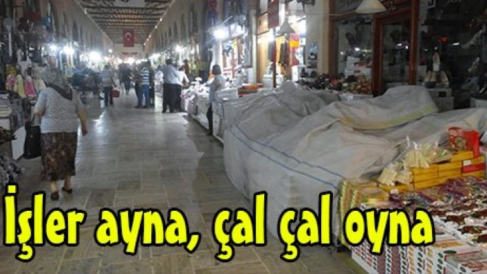 İşler ayna, çal çal oyna