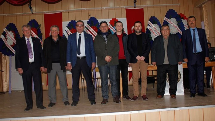 Yine, Elmas