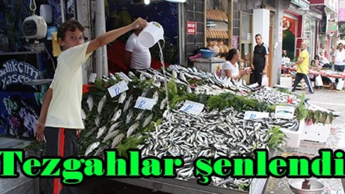 Tezgahlar şenlendi