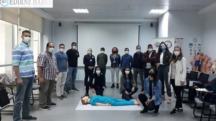 İlkyardım eğitimleri sürüyor