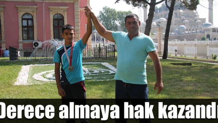 Umut vaat etti