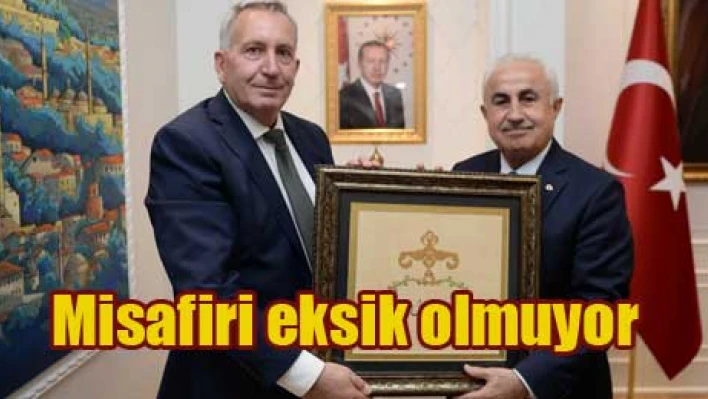 Şahin'i ziyaret etti
