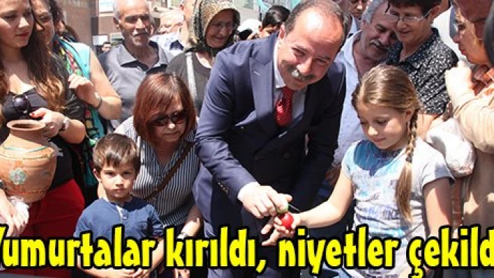 Yumurtalar kırıldı, niyetler çekildi