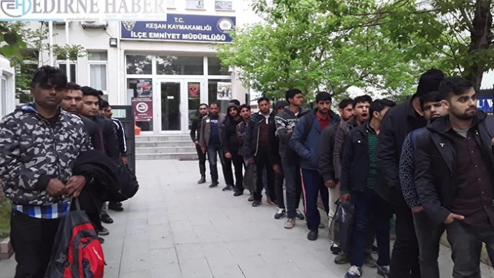 23 Göçmen yakalandı