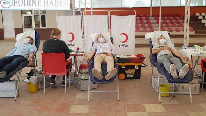 Edirne'de kan stoklarını artırmak amacıyla bağış kampanyası düzenlendi