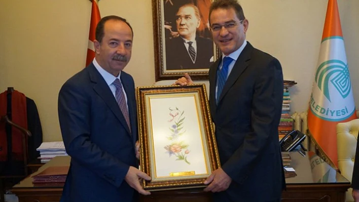 Gürkan'ı ziyaret etti