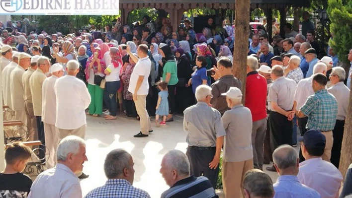 Hacı adayları uğurlandı