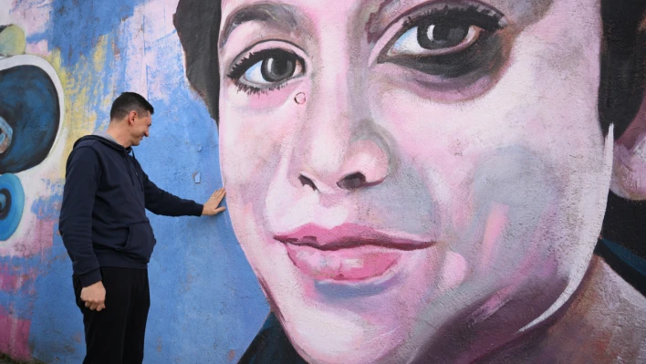 Baba Minguzzi oğlunun portresini görmek için Edirne'ye geldi