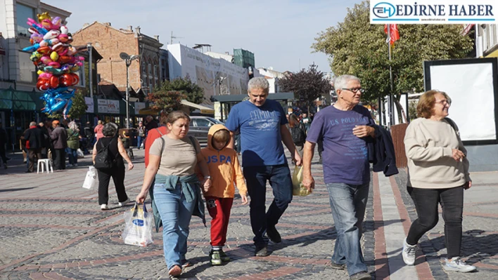 Bayram coşkusu çarşıya taşındı