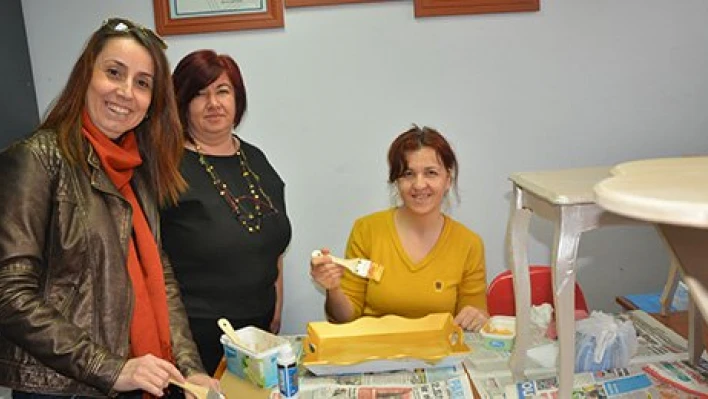 Meslek öğreniyorlar