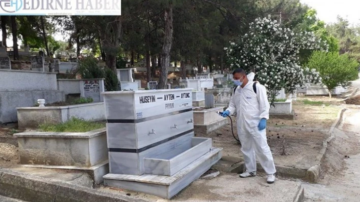 Mezarlıklarda koronavirüs önlemi alındı