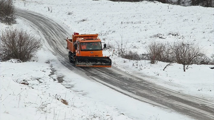 Kar yerini ayaza bıraktı