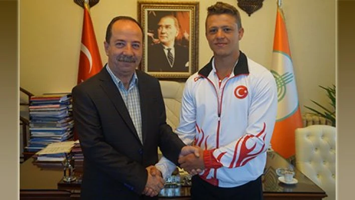 Başarıyı paylaştı