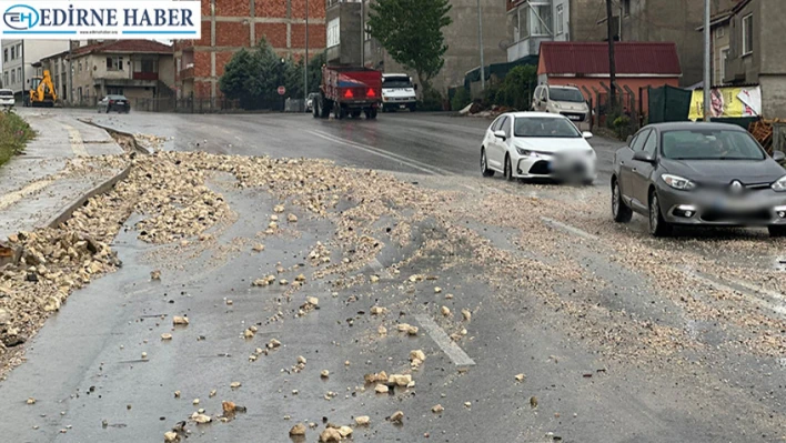 Belediye çalışması kazaya davetiye çıkarıyor