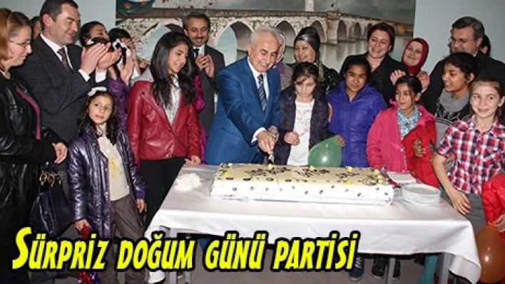Sürpriz doğum günü partisi