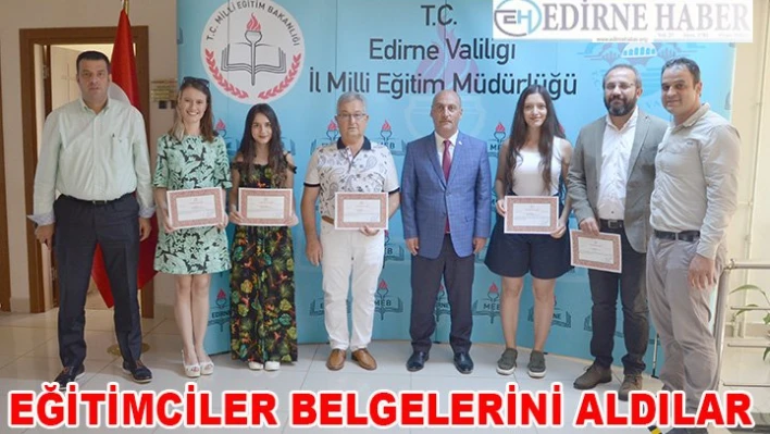 Eğitimcilere teşekkür belgesi verildi