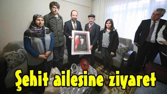 Şehit ailesine ziyaret