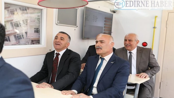 Kırklareli'nde simülasyon tırında deprem eğitimi