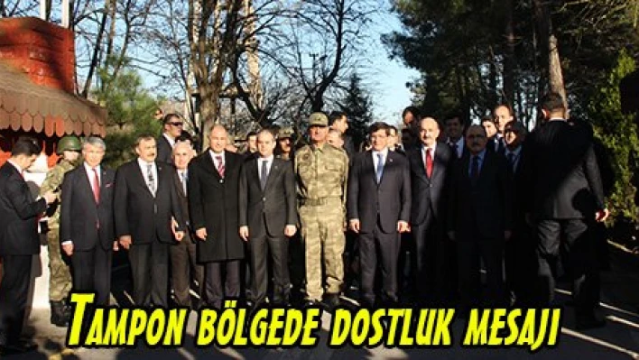 Tampon bölgede dostluk mesajı