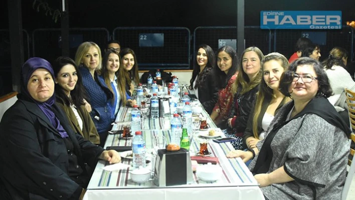 Psikologlar Yemekte Bir Araya Geldi