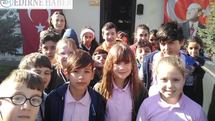 İlkokul öğrencileri savaş müzesini gezdi