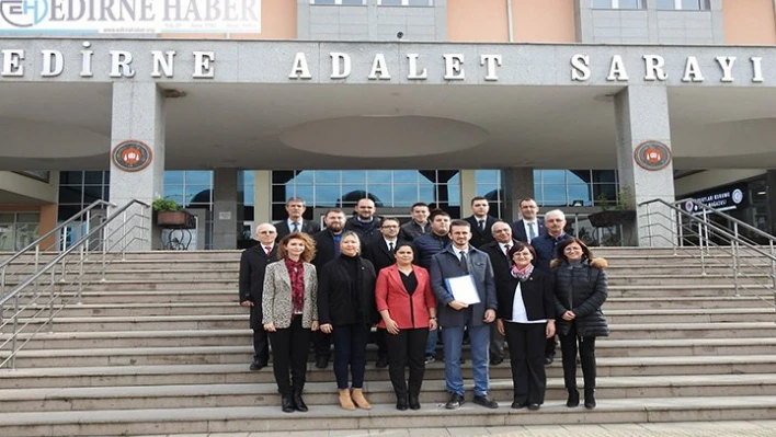 Güngörmedi, mazbatasını aldı