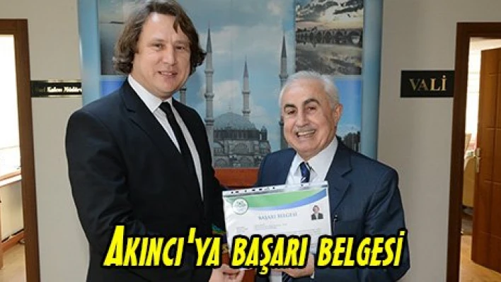 Akıncı'ya başarı belgesi