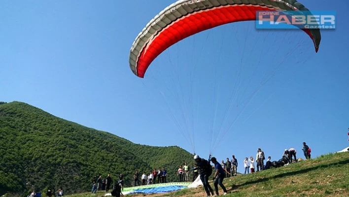 Yamaç paraşütüne ilgi