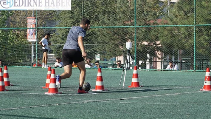 Adaylar zamanla yarıştı
