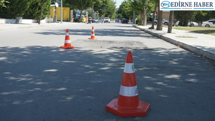 Çöken yola yamalı ve dubalı çözüm