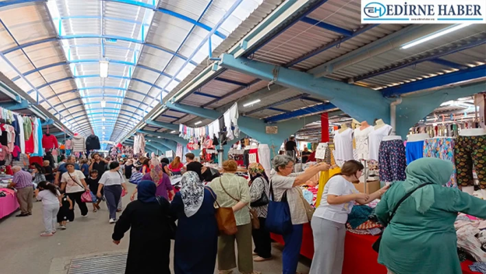 Cuma pazarında okul öncesi yoğunluk