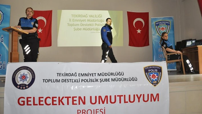 Seminer verildi