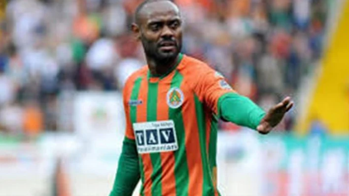 Vagner Love Alanyaspor'a Resti Çekti
