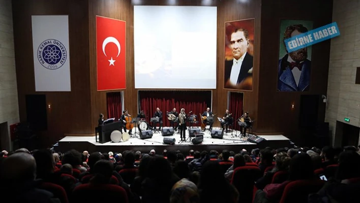 Bozlak ustası şarkılarıyla anıldı