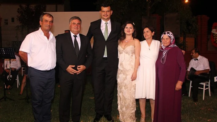 Evlilik için ilk adımı attılar