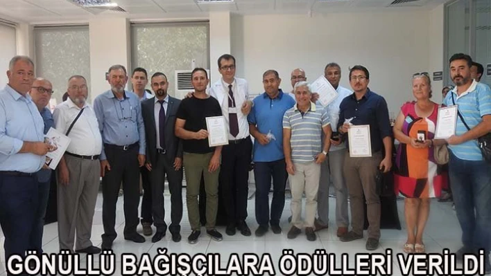 Gönüllü bağışçılar ödüllendirildi