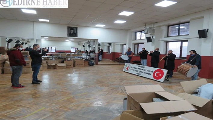  'Müzik Susmasın' desteğinden faydalanmak için kamera karşısına geçtiler