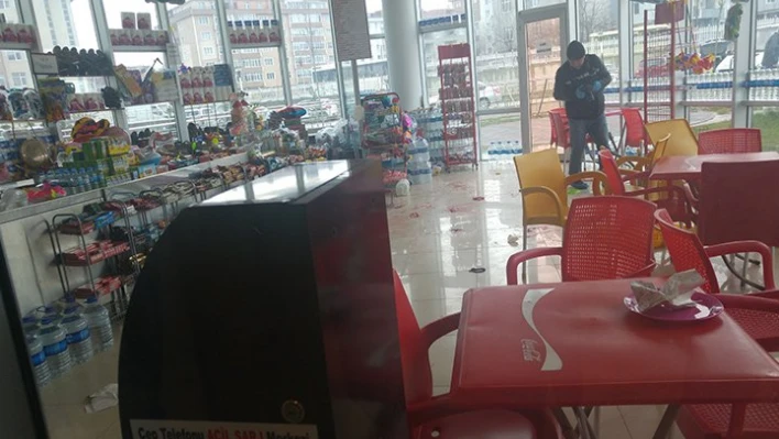 Bıçaklar konuştu