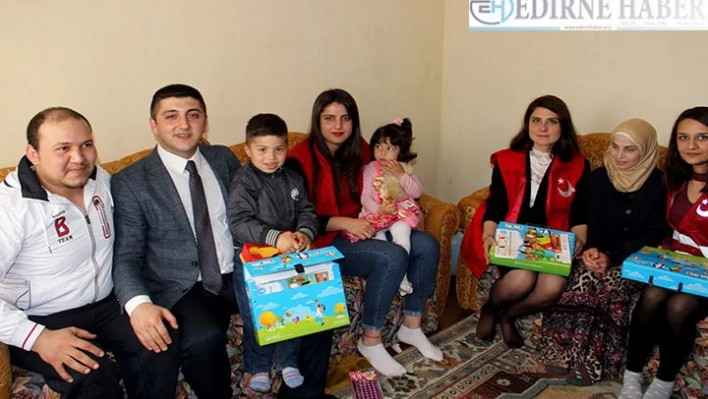 Göç idaresi'nden Suriyeli aileye yardım