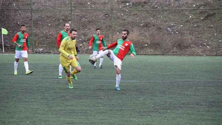 Amatörler gol oldu yağdı