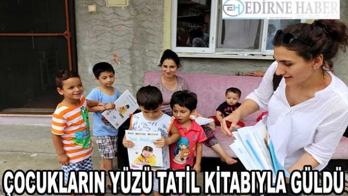 Çocukların yüzü tatil kitabıyla güldü