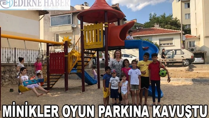 MİNİKLER OYUN PARKINA KAVUŞTU