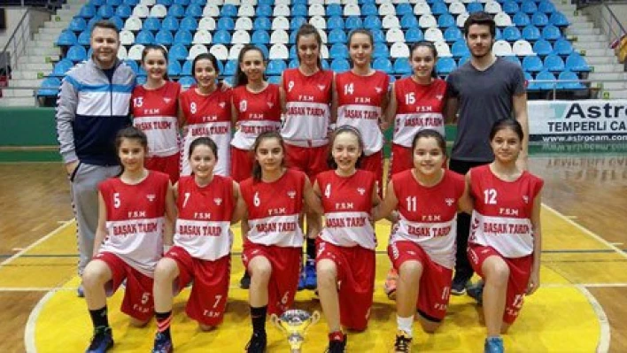 Grup Finali kılpayı kaçtı