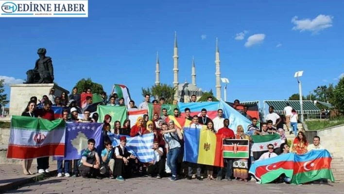 Demir: 'Uluslararası öğrencilerimizin yanındayız'