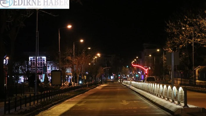 Kısıtlama başladı, cadde ve sokaklar boş kaldı