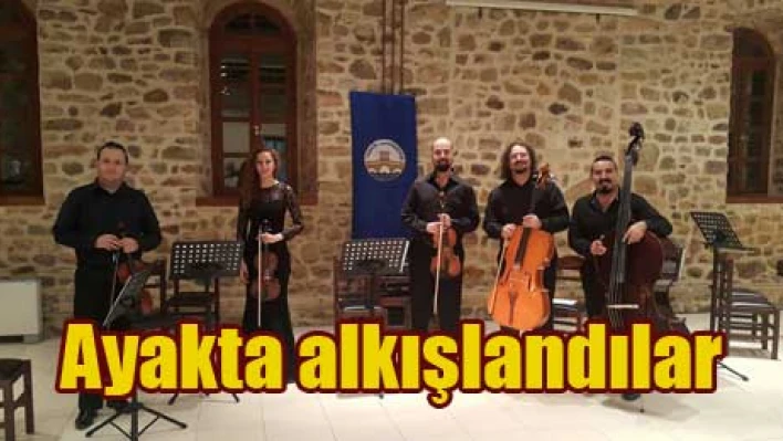 Yunanistan'da müzik ziyafeti