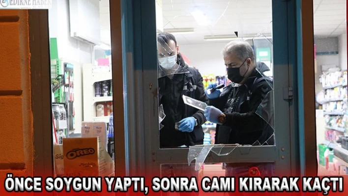 Hırsızlık zanlısı marketi soyduktan sonra kapının camını kırarak kaçtı
