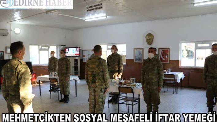 Sosyal mesafeli iftar yemeği